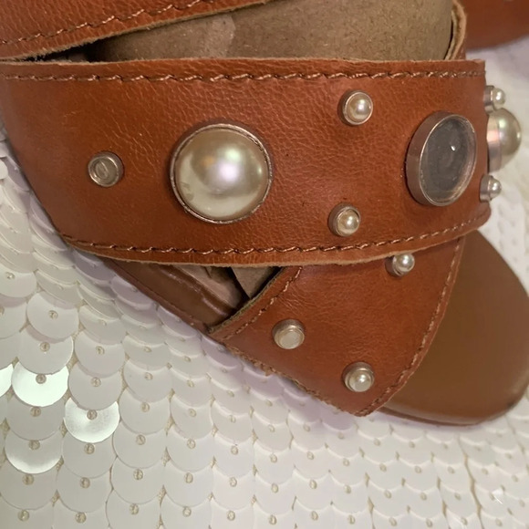 "KDB Block Heel Sandals with Pearl Embellishments:Size 6 1/2. Elegant Footwear!" - Picture 6 of 16
